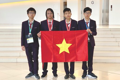 Estudiantes vietnamitas consiguen dos oros en Olimpiada Internacional de Informática - ảnh 1