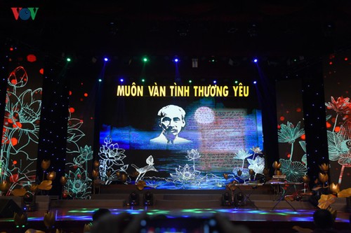 Presentan programa “Inmenso amor” en memoria del presidente Ho Chi Minh - ảnh 1