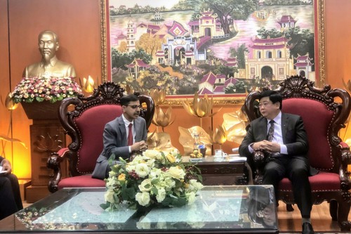Director general de la Voz de Vietnam se reúne con embajador de la India - ảnh 1