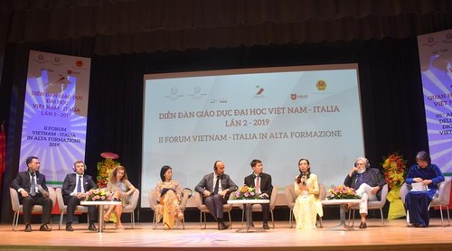 Vietnam e Italia celebran Foro de Educación Universitaria - ảnh 1