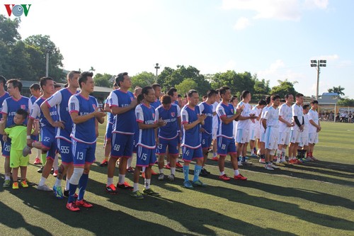 Club de artistas aficionados al fútbol en Ciudad Ho Chi Minh - ảnh 1