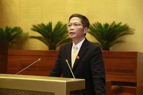 Ministros vietnamitas comparecen ante el Parlamento - ảnh 1