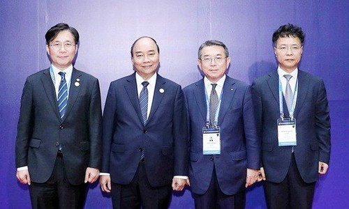 Primer ministro vietnamita asiste a conferencia de alto nivel Asean-Corea del Sur - ảnh 1