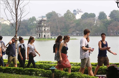 Hanói recibe a más de 26 millones de turistas en lo que va de año - ảnh 1