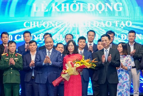 Lanzan programa de formación de expertos para gobierno cibernético en Vietnam - ảnh 1