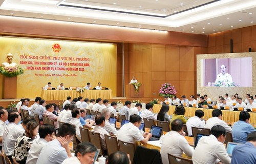 Especialistas recomiendan soluciones para garantizar objetivos de crecimiento de Vietnam en 2020 - ảnh 1