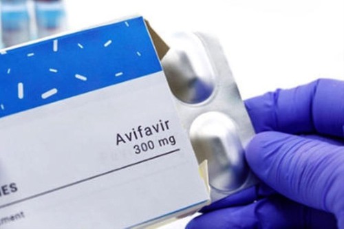 Rusia recibe pedidos de 50 países por el fármaco Avifavir en el tratamiento de covid-19 - ảnh 1