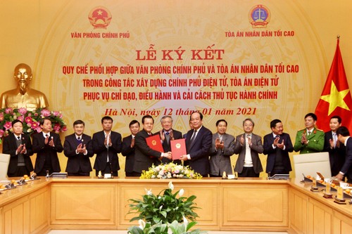 Más coordinación en la construcción del Gobierno y el tribunal electrónicos en Vietnam - ảnh 1