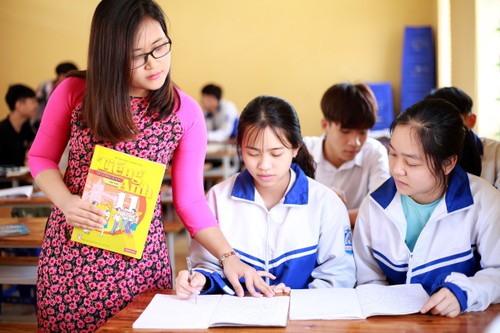 Jóvenes vietnamitas abrazan la aspiración de contribuir al desarrollo nacional - ảnh 1