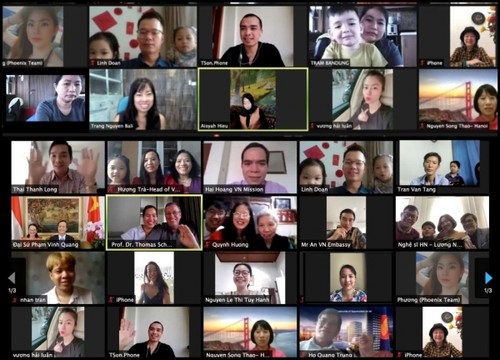Encuentros entre vietnamitas en el extranjero por el Tet - ảnh 3
