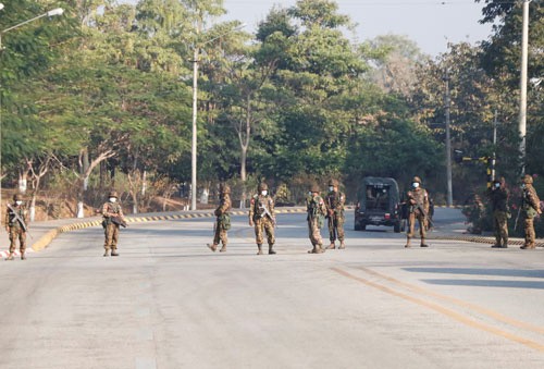 El ejército de Myanmar promete una pronta transferencia del poder - ảnh 1
