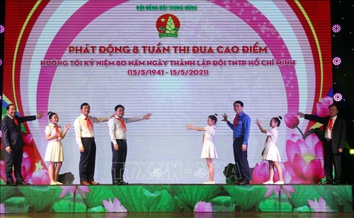 Celebran el 80 aniversario de la fundación de la Organización de Pioneros Ho Chi Minh - ảnh 1
