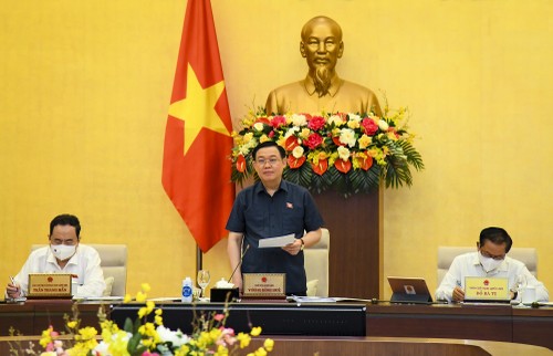 Inauguran la 57 reunión del Comité Permanente del Parlamento vietnamita - ảnh 1
