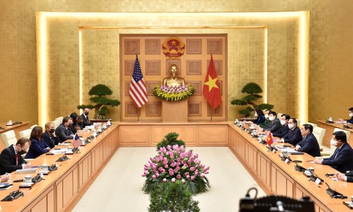 Premier vietnamita ratifica el interés de afianzar la asociación integral con Estados Unidos - ảnh 2