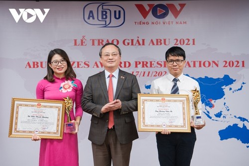 VOV gana dos premios importantes de la Unión de Radiodifusión de Asia-Pacífico en 2021 - ảnh 1