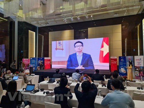 Día de Internet en Vietnam 2021 con el tema “Por recuperar y avanzar en la era de dataización” - ảnh 1