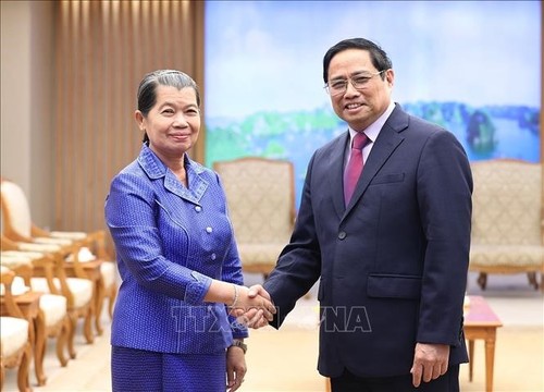 Líderes vietnamitas reciben a la vice primera ministra de Camboya - ảnh 2