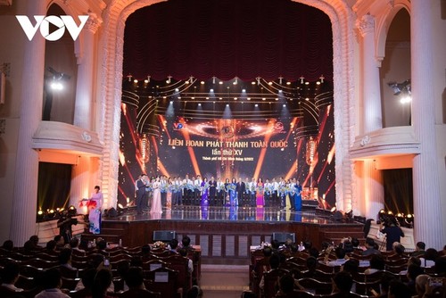 Inauguran el XV Festival Radiofónica Nacional de Vietnam 2022 - ảnh 10