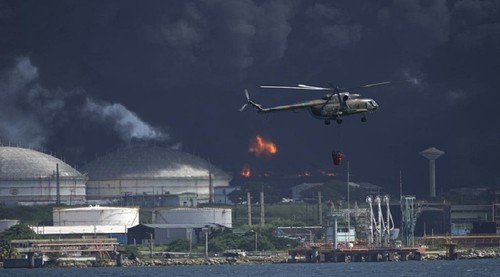 Líderes de Vietnam expresan condolencias a Cuba por el incendio en tanques de almacenamiento de petróleo  - ảnh 1