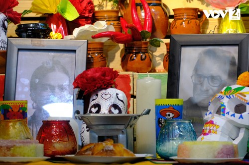 Altar mexicano del Día de Muertos instalado en Hanói  - ảnh 3