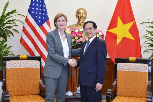 Dirigente vietnamita reconoce los aportes de USAID al desarrollo económico nacional - ảnh 1