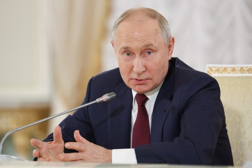 Presidente Putin aclara temas importantes en conferencia de prensa posterior a Cumbre Rusia-África - ảnh 1