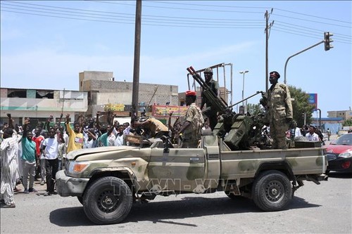 Sudán: El ejército niega información sobre un cese del fuego con las fuerzas paramilitares - ảnh 1
