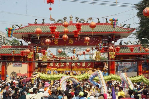Festival de la pagoda Ba Thien Hau, una celebración especial de Binh Duong - ảnh 1