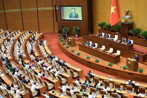 Parlamento vietnamita entra en la segunda fase de su VI periodo de sesiones - ảnh 1