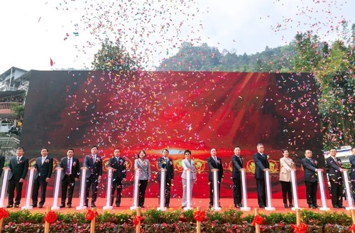 Inauguran la primera puerta fronteriza internacional en Cao Bang - ảnh 1