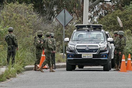 Ecuador declara conflicto armado interno y Perú refuerza seguridad fronteriza - ảnh 1