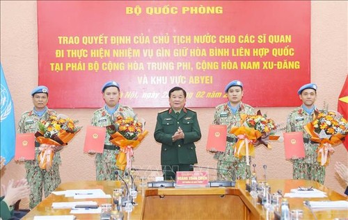 Vietnam asigna otros cuatro oficiales a misiones de paz de la ONU - ảnh 1
