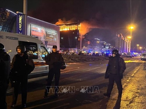 Cuatro sospechosos en el atentado en Moscú acusados de terrorismo - ảnh 1