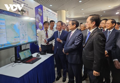 Dirigente vietnamita insiste en la importancia de impulsar el desarrollo de ciencia y tecnología - ảnh 1