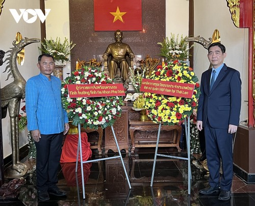 Conmemoran en el extranjero nacimiento del presidente Ho Chi Minh - ảnh 1