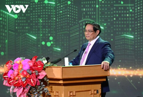 Premier urge a convertirse a Hung Yen en una provincia industrial moderna hasta 2030 - ảnh 1
