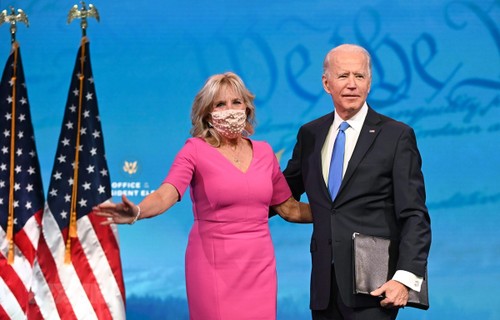  États-Unis : Joe Biden appelle à “tourner la page” et à se rassembler - ảnh 1