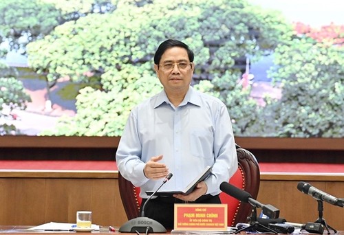 Pham Minh Chinh travaille avec les autorités de Hanoï - ảnh 1