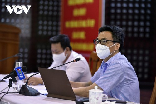 Vu Duc Dam inspecte les dispositifs anti-Covid-19 dans la province de Tây Ninh - ảnh 1