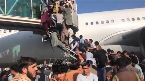 Afghanistan: l'autorité de l'aviation civile déconseille le survol du pays - ảnh 1