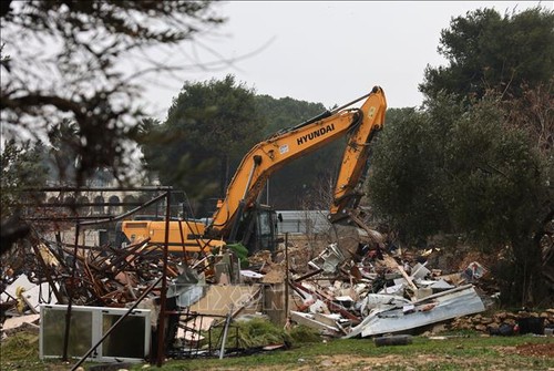La police israélienne détruit la maison d'une famille palestinienne à Jérusalem - ảnh 1