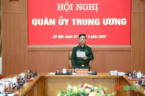 Phan Van Giang préside une conférence de la Commission militaire centrale - ảnh 1