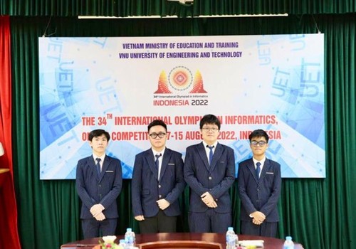 Olympiades internationales d’informatique 2022: les quatre candidats vietnamiens ont été primés - ảnh 1
