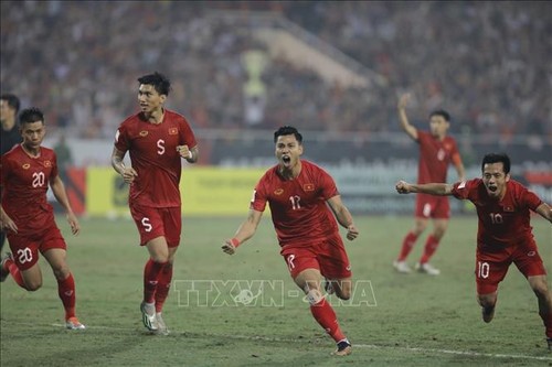 Finale aller de la Coupe de football d’Asie du Sud-Est: Vietnam-Thaïlande 2-2 - ảnh 1
