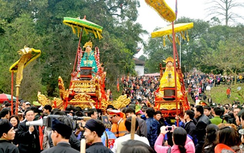 La fête du temple Dông Cuông inscrite au Patrimoine culturel immatériel national - ảnh 1