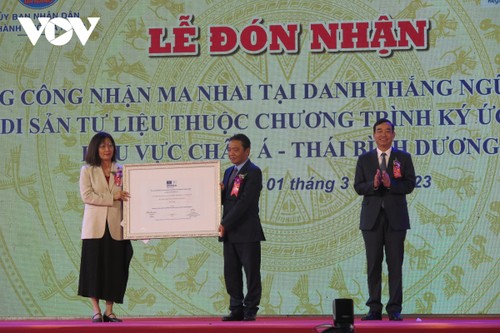 Remise de certificat d’inscription des ma nhai de Ngu Hành Son au registre Mémoire du monde de l’UNESCO - ảnh 1