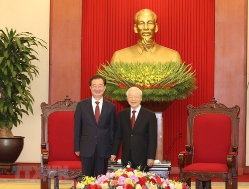 Nguyên Phu Trong reçoit le secrétaire du PCC du Yunnan - ảnh 1