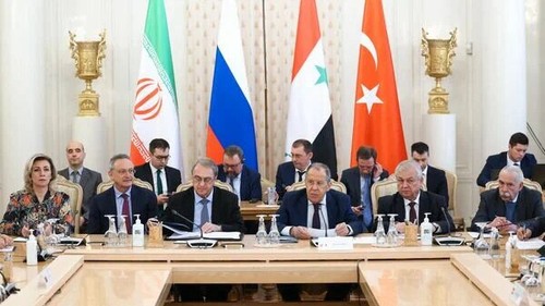 Rencontre des ministres turc, iranien et syrien des Affaires étrangères à Moscou - ảnh 1