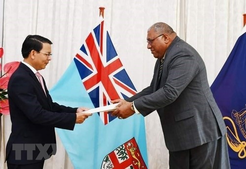 Les Fidji saluent le rôle et la position du Vietnam sur la scène internationale - ảnh 1