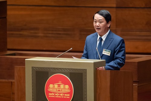 Questions au gouvernement: Hâu A Lênh explique les politiques ethniques - ảnh 1